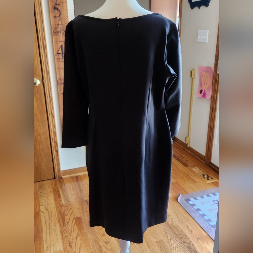 Black Dress - Picture 3 of 4